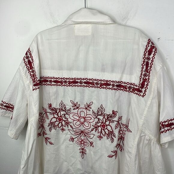 We the Free  Spring Refresh Top In White Embroidered size Large - Picture 12 of 16